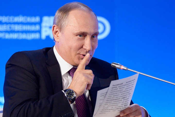 Doi rusi din trei voteaza cu Putin