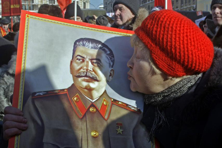 Reabilitarea lui Stalin cuprinde Rusia