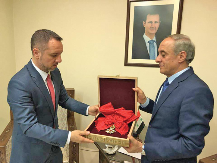 Bashar, decoratiejpg - Ziarul National