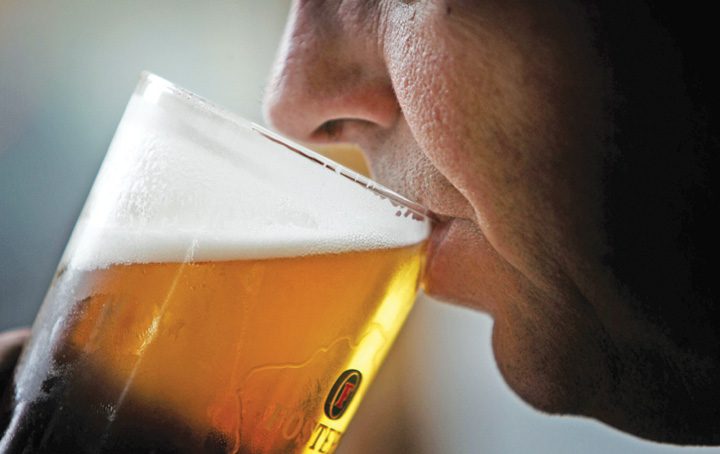 GBR: Binge Drinking Causes Health and Anti Social Concerns - Ziarul National