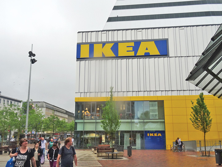 Ikea se muta in centru