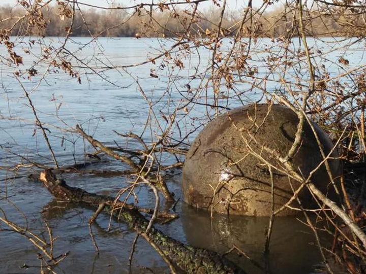 Mine plutitoare in Delta Dunarii