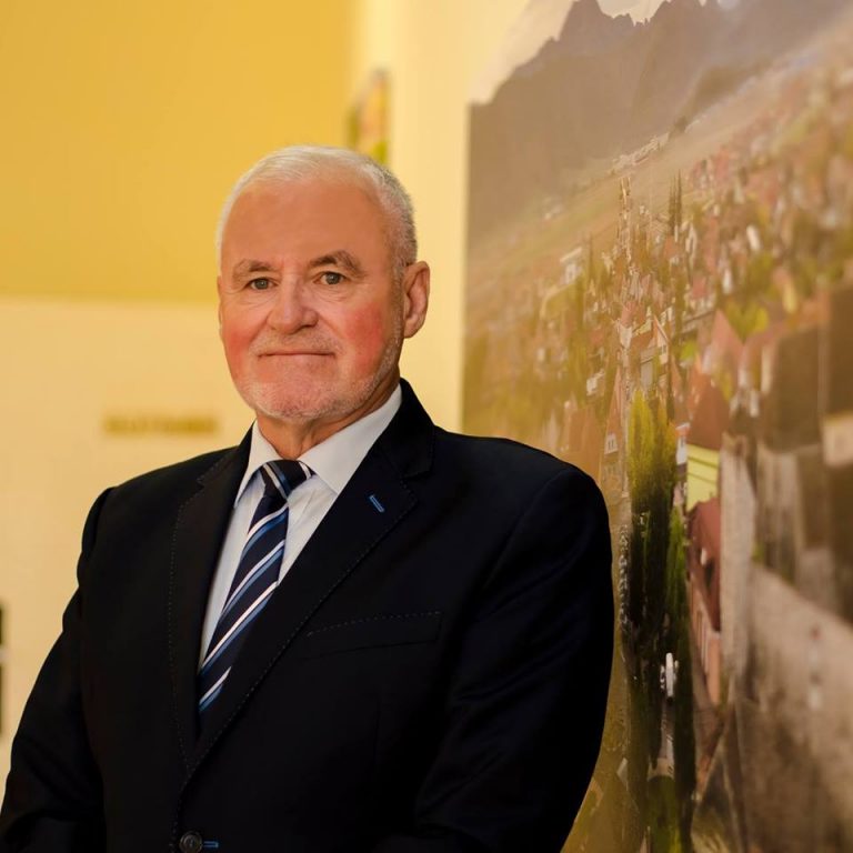 Primarul din Ghimbav, retinut de procurorii DNA
