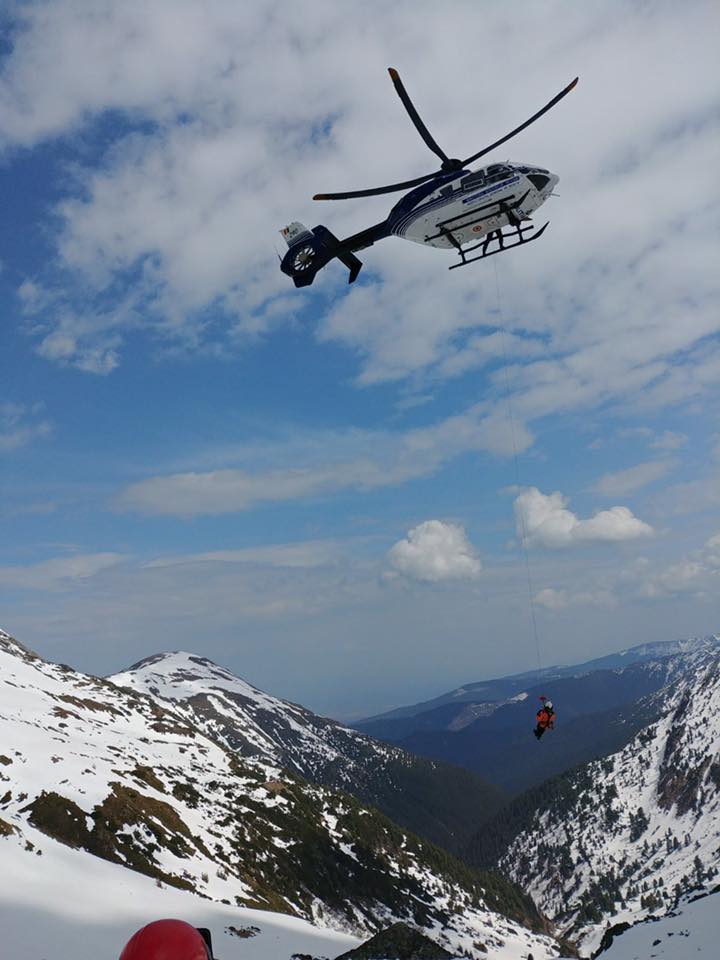 UPDATE. Trupurile celor trei turisti disparuti in Masivul Fagaras, recuperate de pe munte