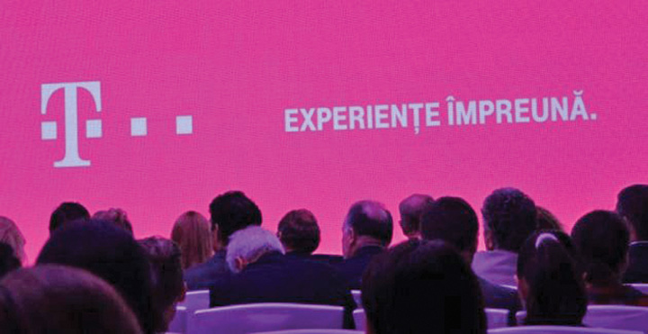 Serviciile cad in Romania, dar Telekom baga in Grecia doua miliarde de euro