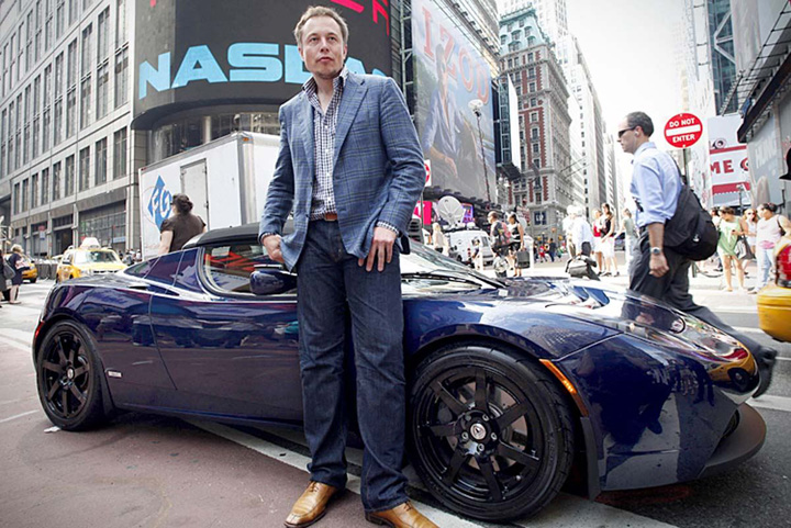 Patronul Tesla muta pe …bomboane