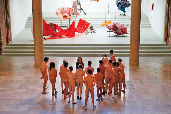Muzeu pentru nudisti la Paris
