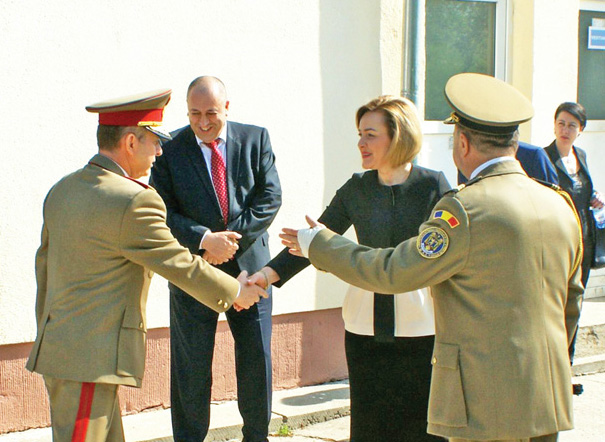 Carmen Dan, combinata de Hapau si Zisu!