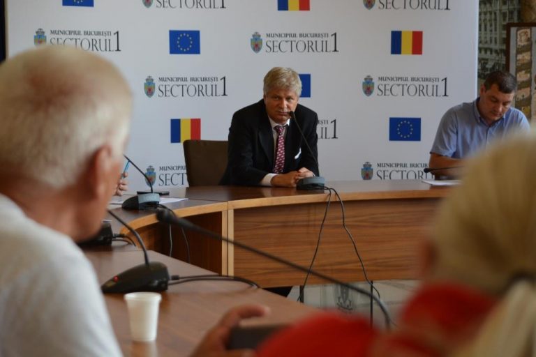 Primarul Tudorache a dat startul programului: se reabiliteaza lifturile din blocurile anvelopate termic