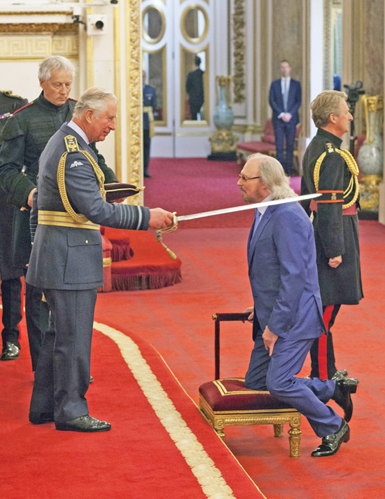 Ultimul Bee Gees, innobilat in Marea Britanie