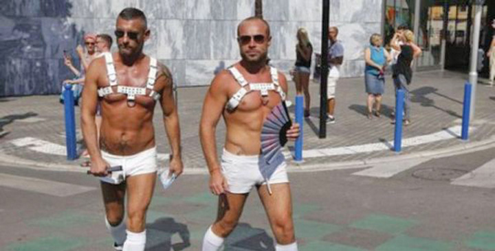 Am stopat ofensiva gay in scoli !
