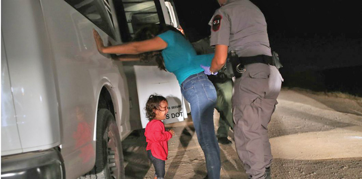 Trump chinuie copiii imigrantilor