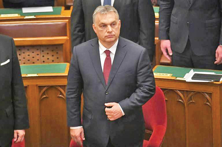 Victor Orban face summit anti-migratie