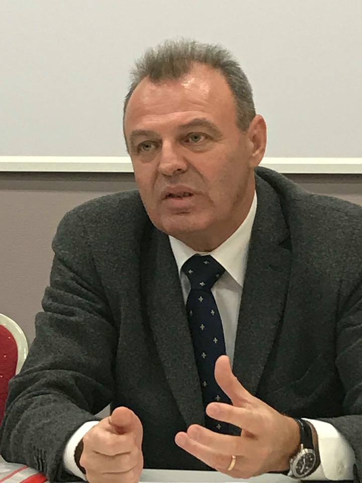 Motiunea simpla impotriva ministrului Transporturilor, respinsa