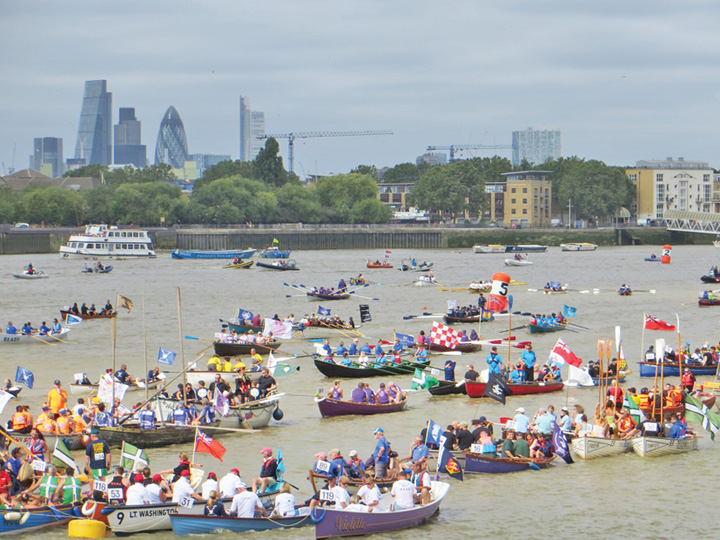 Primaria Capitalei trimite o flotila de barci la Londra