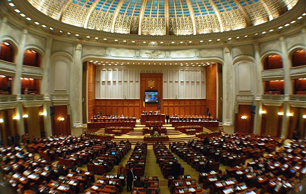 Modificarile la Codul penal, adoptate si de Camera. Opozitia, gata sa sesizeze CCR