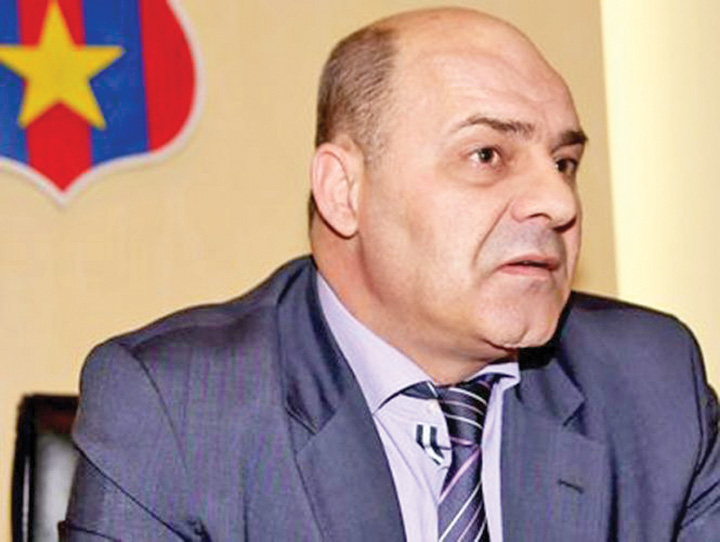 Se ascut cutitele la varful Politiei!