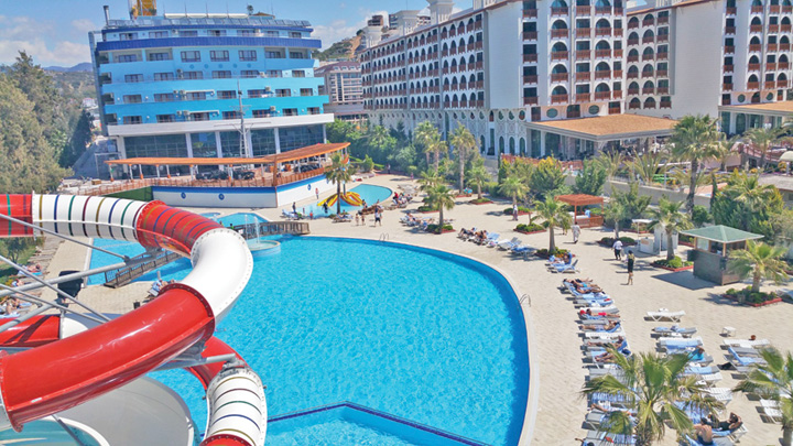 hotel mare - Ziarul National