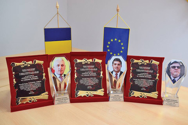 Primarul care s-a facut singur cetatean de onoare