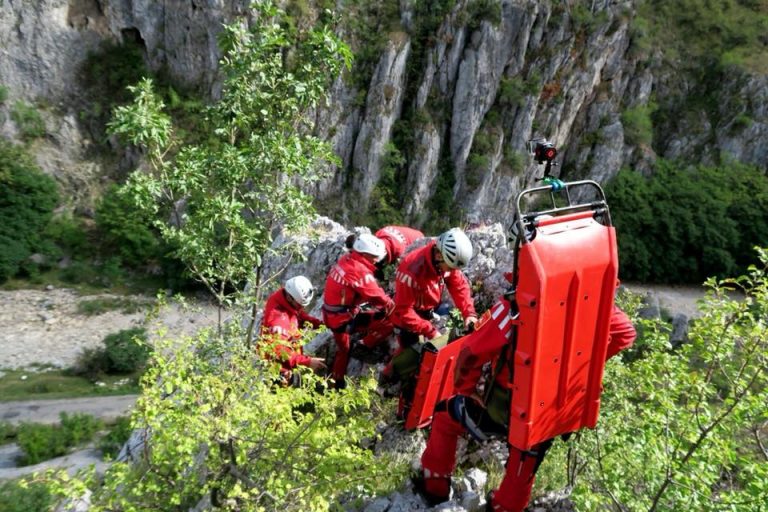 Turista straina cazuta intr-o rapa din Muntii Fagaras