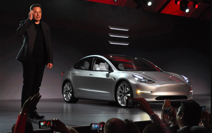 Golaneala la Tesla