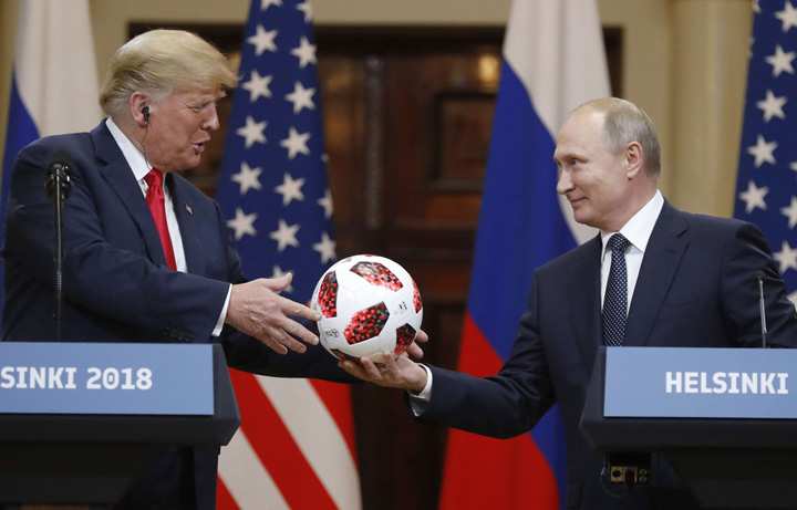 Trump, crucificat dupa summit-ul cu Putin