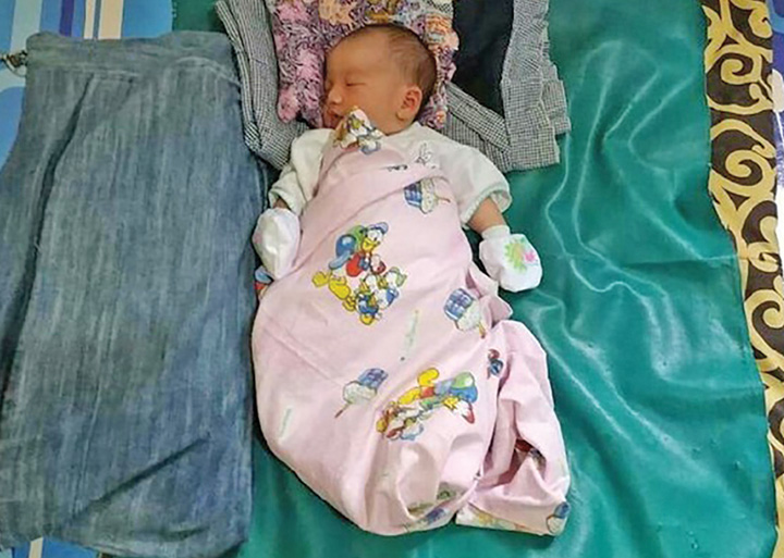 Un bebelus a fost botezat „Jocurile Asiatice” !