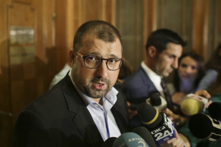 Fostul ofiter SRI Daniel Dragomir intra in politica
