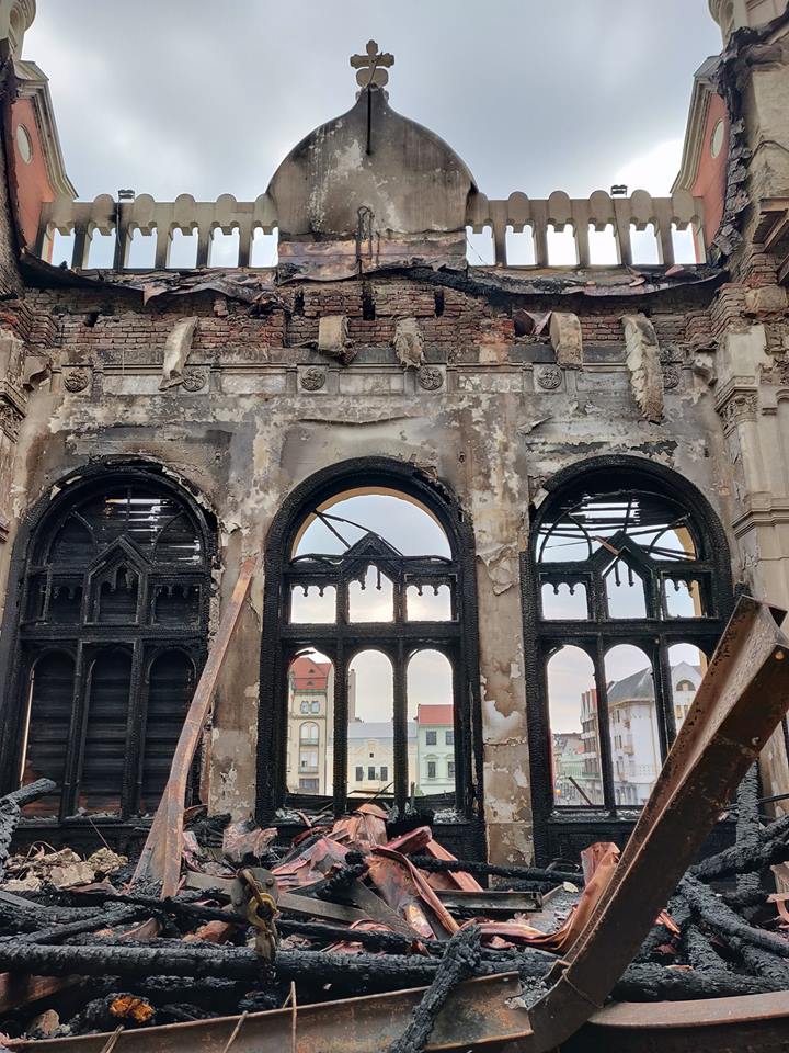 Cum arata interiorul Palatului Episcopal din Oradea, dupa incendiul devastator