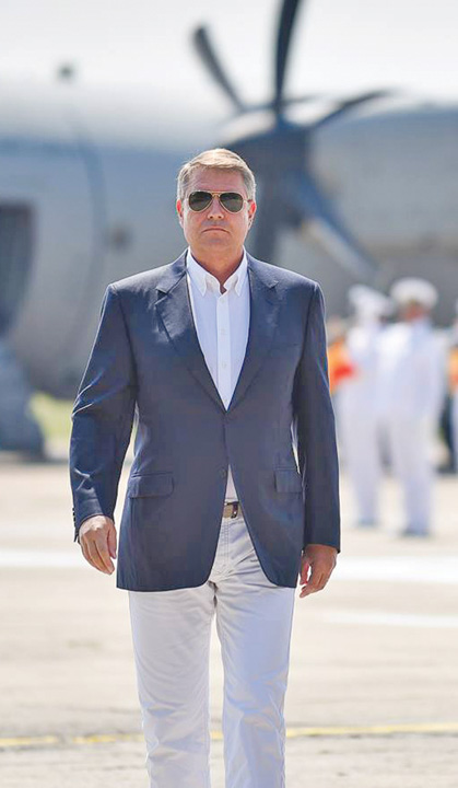 klaus-iohannis-top-gun-meme - Ziarul National