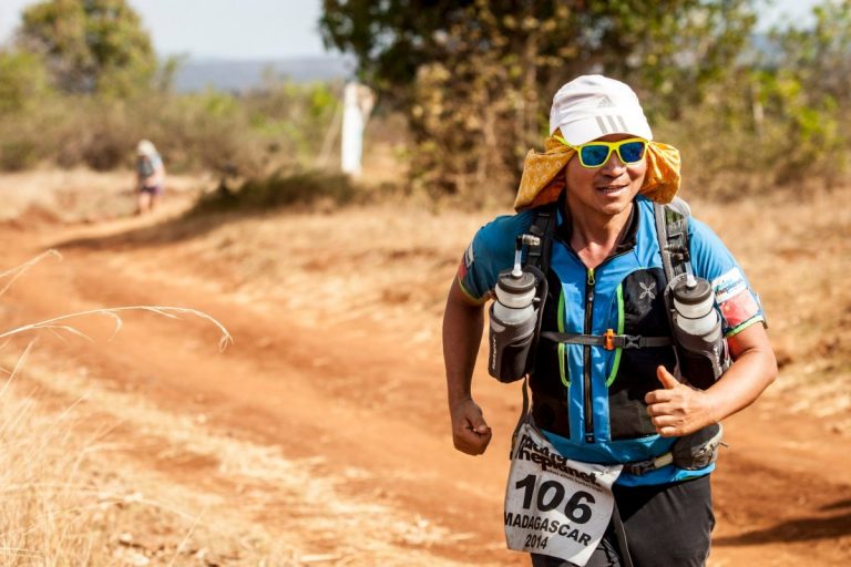 La 55 de ani a alergat 100 de maratoane in 100 de zile