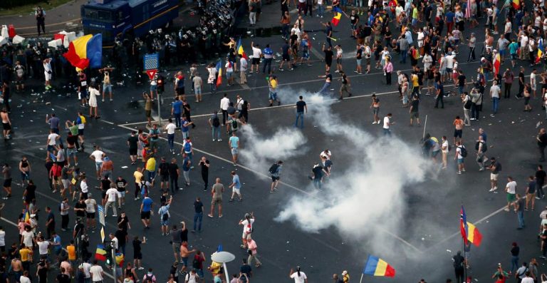 Diaspora și Opoziția politică s-au făcut de cacao cu mitingul din Piața Victoriei