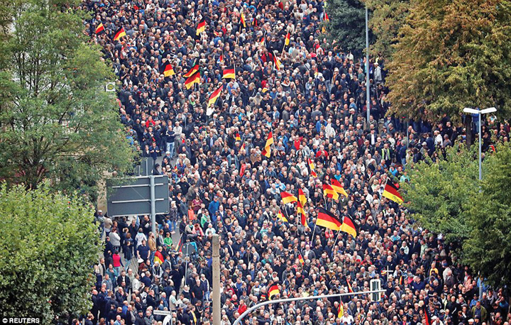 Germania, in prag de razboi civil!