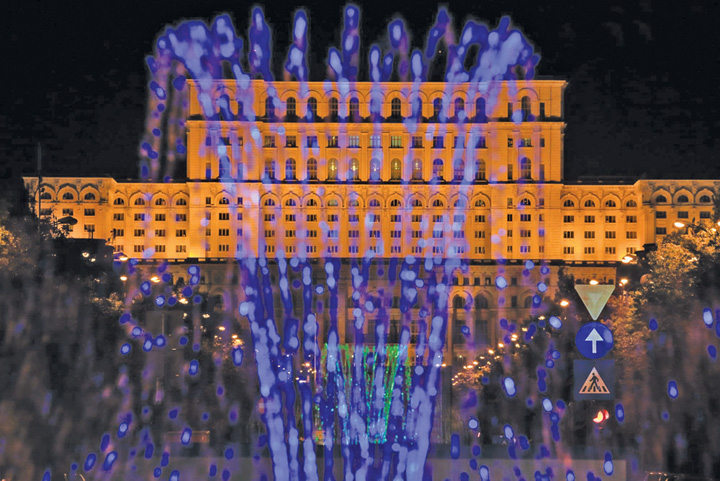 Bucuresti –  un sat mare, isteric si cariat