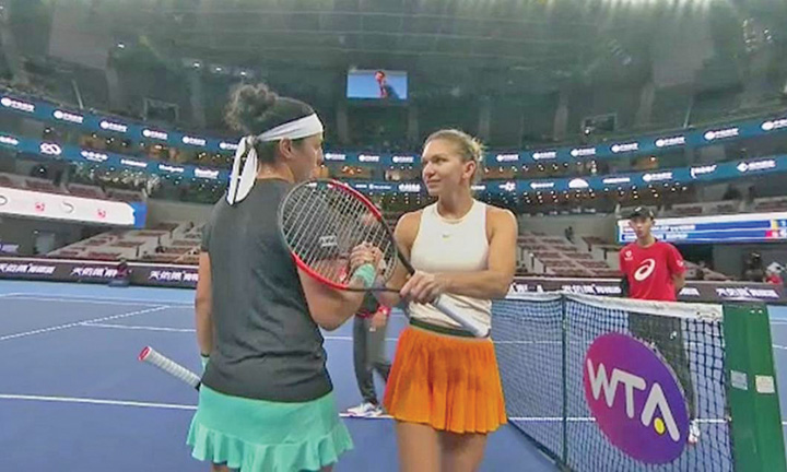 Halep, dezastru la Beijing