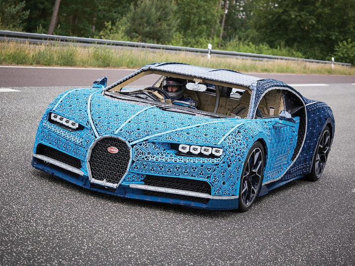 Bugatti Chiron, in varianta Lego