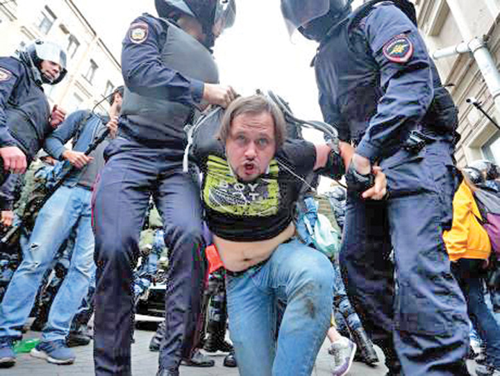 #Rezist se muta in Rusia. Putin deschide puscariile