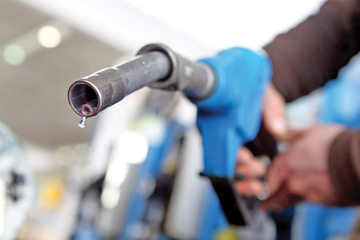 Taxele, jumatate din pretul carburantilor