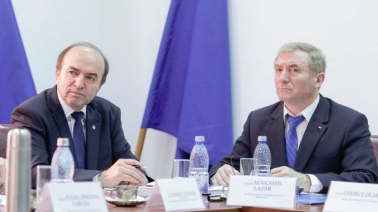 Toader il acuza iar pe Lazar ca trage de timp: probabil isi va activa pensia 