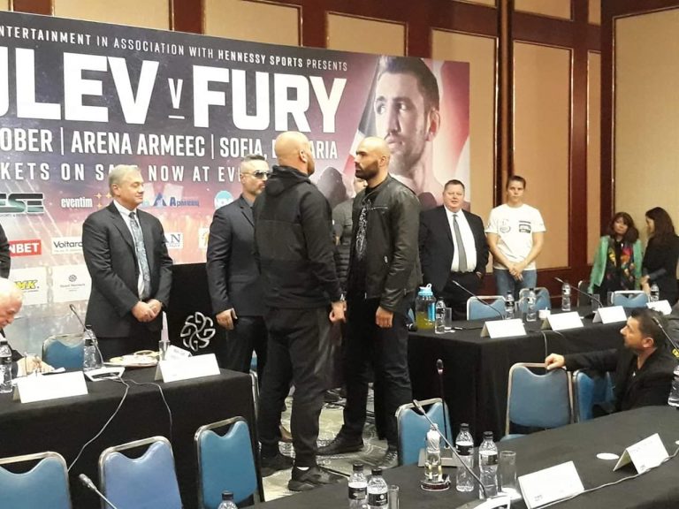 Pugilistul Bogdan Dinu, in gala Pulev de la Sofia
