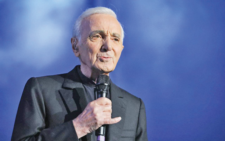 Charles Aznavour s-a stins din viata