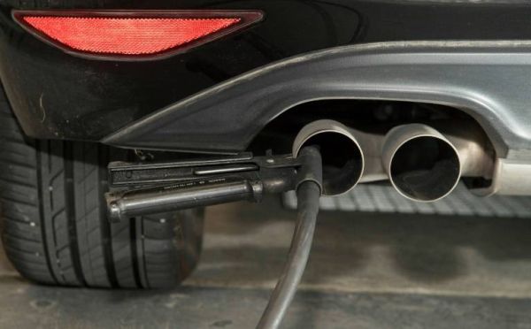 Merkel, acord scremut  privind vechile diesel