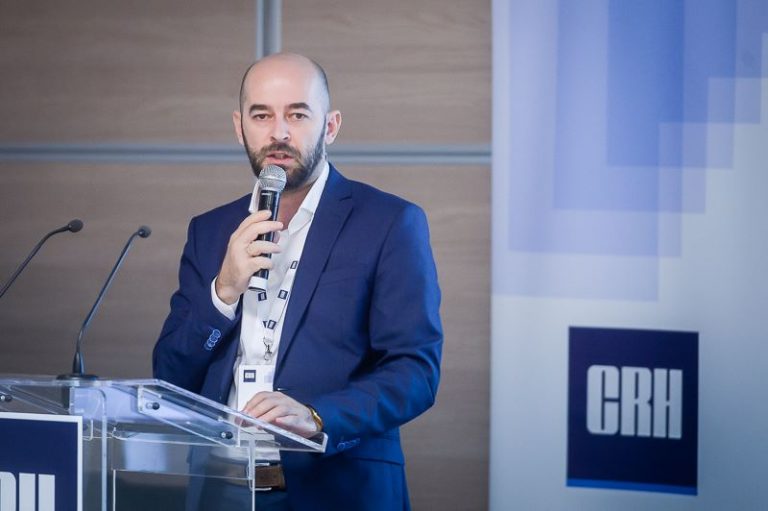 UPDATE. Transportatorii au reluat activitatea, renuntand la protest. Mesaj din Parlament