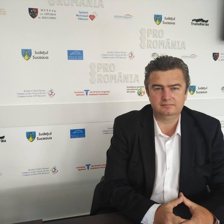 Ciorbea, asteptat la Parlament cand se intoarce din concediu