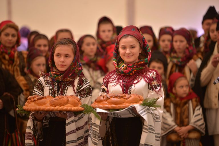 De Centenar, inima Bucovinei reunite bate la București, În inima Țării Mamă! Programul Festivalului Bucovinei