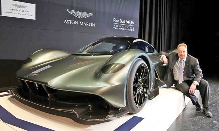 Aston Martin: bogatii devin mai bogati