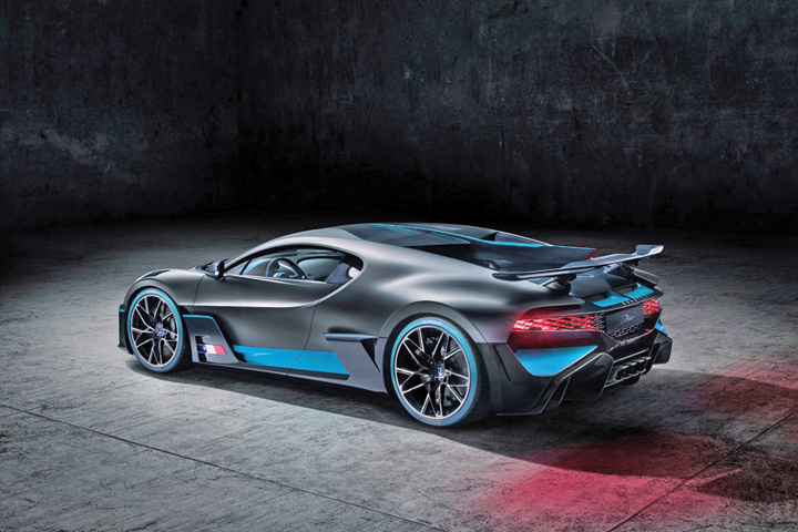 Singurul Bugatti Divo care se mai poate cumpara