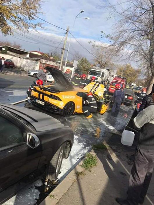 Lamborghini in flacari in Capitala
