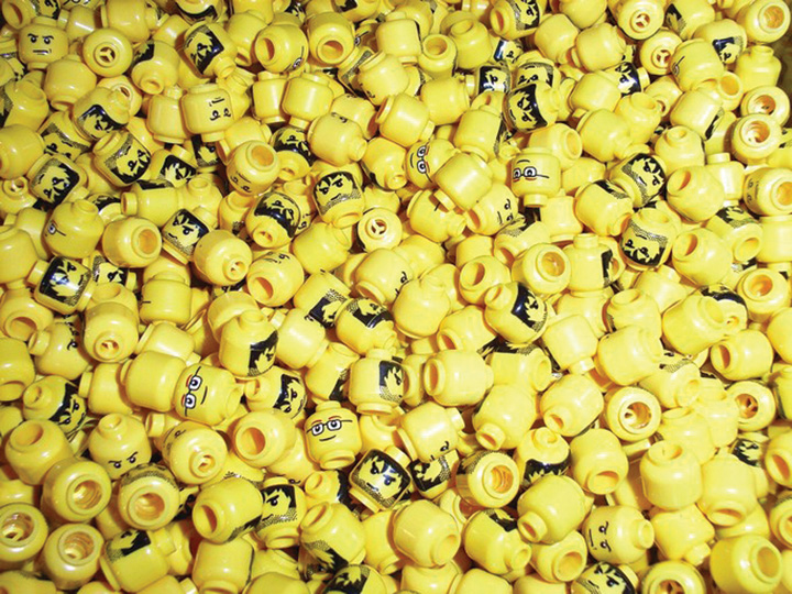 Experiment: pediatrii inghit figurine Lego