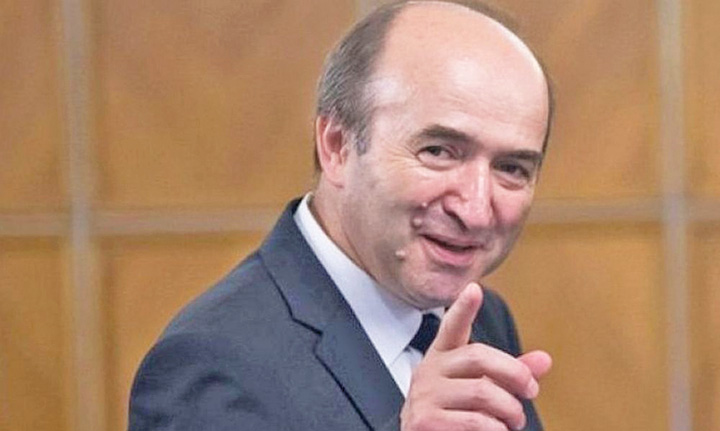 UPDATE. Ministrul Toader da testul motiunii abia miercuri.